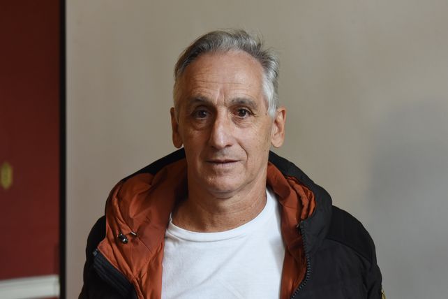 El exdelantero canalla (62 años) y actual dirigente gremial se emocionó mucho al hablar de Malvinas. 