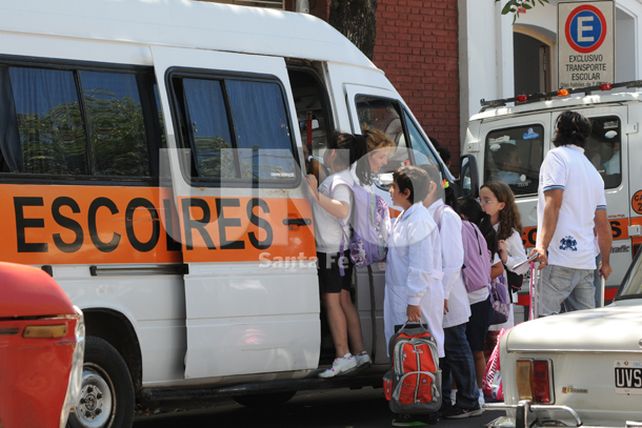 La ciudad de Santa Fe tiene 166  transportes escolares habilitados