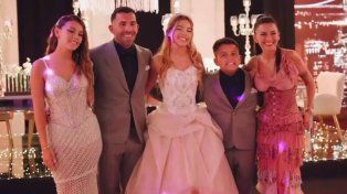 La fiesta de 15 de Katie, la hija de Carlos Tévez, que contó con un show de Damas Gratis y un avión