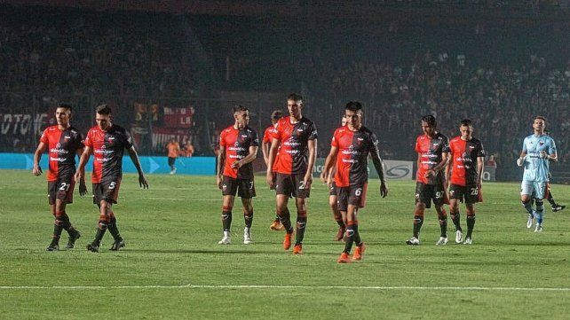 Colón&nbsp; no pudo con Sarmiento.