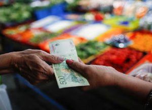 La inflación en agosto fue de 1,7% y acumuló 33,5% en los últimos 12 meses