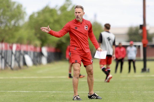 Más allá de algunos esbozos de mejoras en Newells