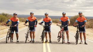 De Santa Fe al Vaticano: un viaje en bicicleta por un futuro mejor