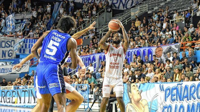 Peñarol goleó a un Unión sin respuestas ni ideas