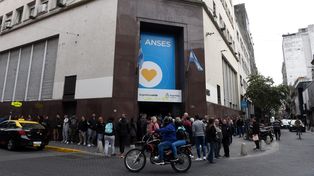 Cepa: el supéravit fiscal en enero se logró por congelamiento y licuación del gasto