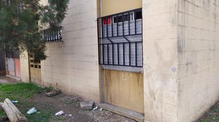 La vivienda ubicada en Gabriela Mistral al 2600, donde fue herida una chica de 15 años.&nbsp;
