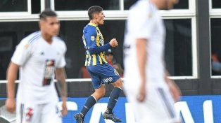 Rosario Central se hizo fuerte en casa de Riestra y sumó su primer triunfo en el torneo