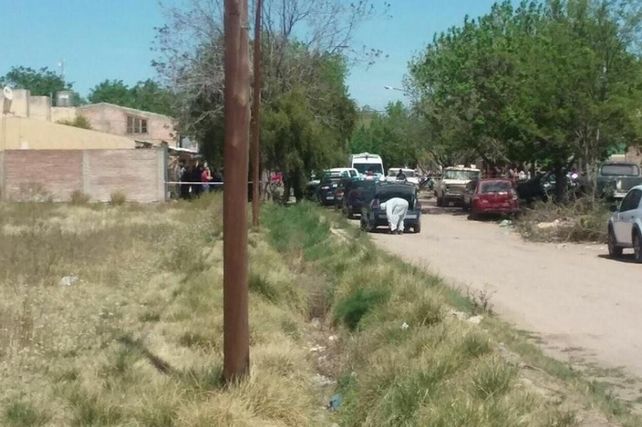 Hallaron muerto a un matrimonio en su casa y a su hija en estado de shock