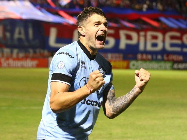 Belgrano aseguró la continuidad de su goleador
