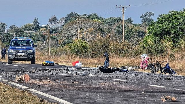 Choque fatal: Un hombre murió y cuatro personas resultaron heridas en un violento choque frontal sobre la Ruta 11.
