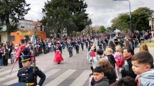 Este 25 de Mayo Paraná celebra la fecha patria con actos en Plaza de Mayo, el Tedeum y el tradicional desfile cívico-militar en calle Almirante Brown