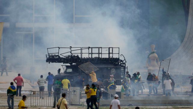 Lula decretó la intervención federal en Brasilia ante las manifestaciones golpistas