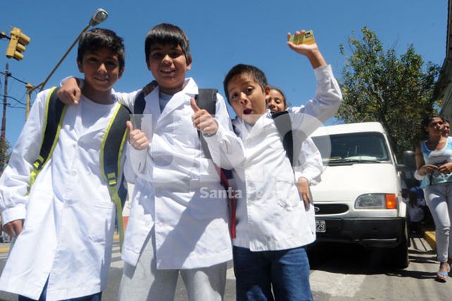 Con ilusión y felicidad, los chicos regresaron esta mañana a la escuela