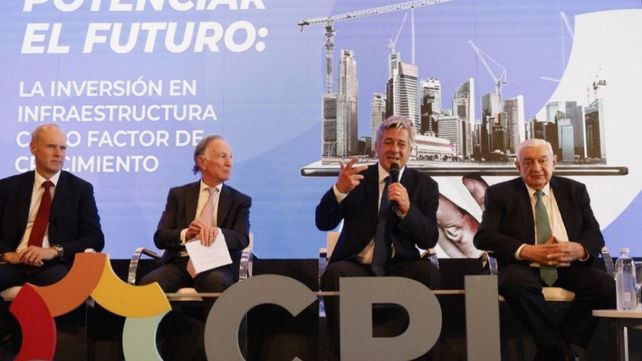 El establishment también le reclama obras a Milei