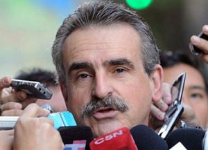 Los problemas financieros pasan por la mala administración de Binner