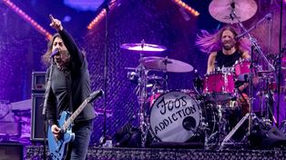 Dave Grohl y Taylow Hawkins, fallecido en Bogotá, Colombia, fueron amigos y socios en Foo Fighters.