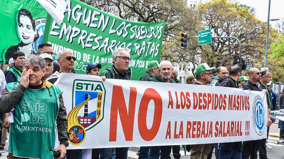 La CGT retomó su plan de lucha con una marcha en defensa de la industria