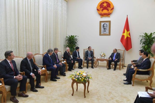 Los gobernadores de la Región Centro se reunieron ayer con las máximas autoridades de Vietnam.