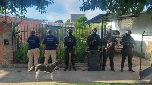 La Policía allanó una casa en Villa Gobernador Gálvez por la amenaza a una familia de Alvear
