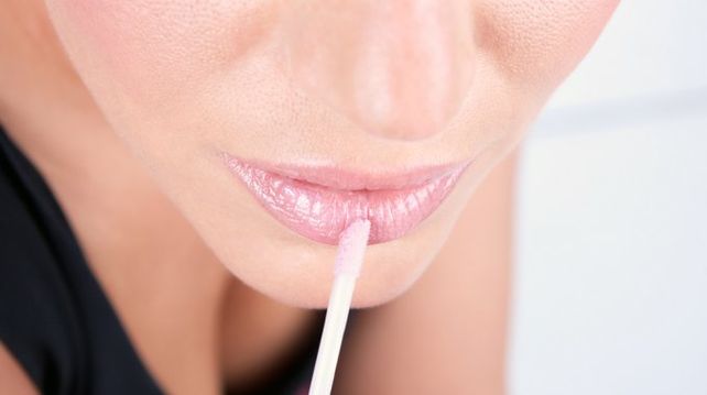 Prohibieron la venta y uso de cuatro productos cosméticos