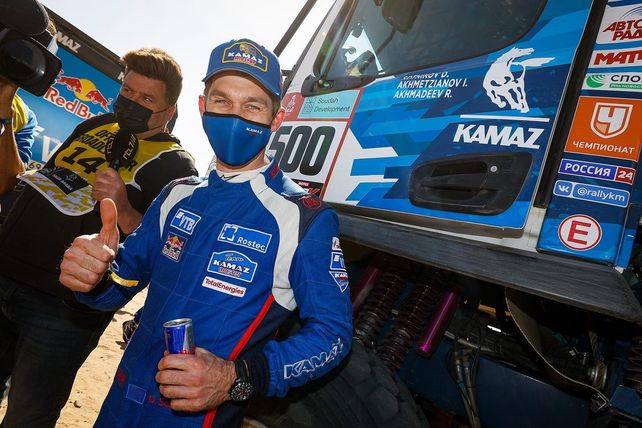 trucks.  The four Kamaz made it 1-2-3-4, with Sotnikov's new title.  No one could argue with him.