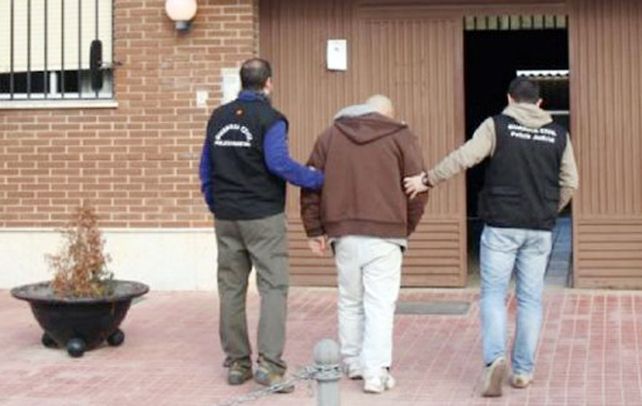 Arresto. El casero es ingresado a una sede de la Guardia Civil