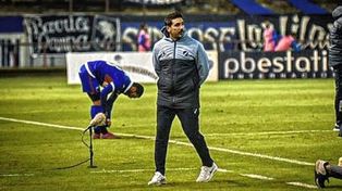 El DT de Alvarado, Walter Gastón Coyette, dejó su cargo luego de la goleada en contra contra Chacarita.