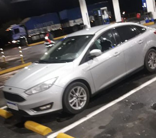 Atacan a balazos al jefe de la Federal de Santa Fe en la autopista a Buenos Aires