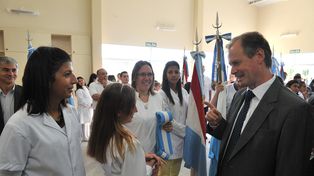 El Gobernador Bordet con estudiantes entrerrianos.&nbsp;