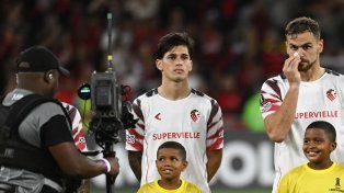 Un ex-Newells fue citado para enfrentar al Canalla en busca de su primer título