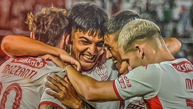 Huracán ganó en su cancha.