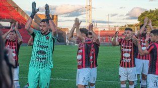 Patronato empata sin goles ante Gimnasia de Jujuy en el estadio 23 de agosto.