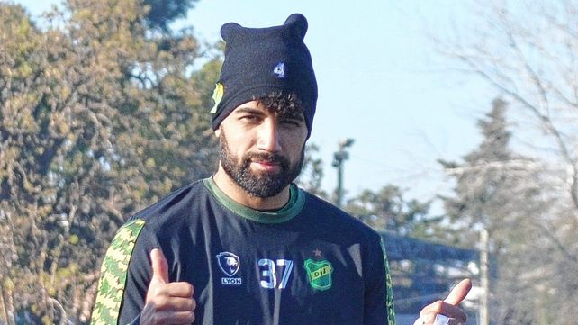 Emanuel Britez ya se sumó al trabajo con el plantel de Unión