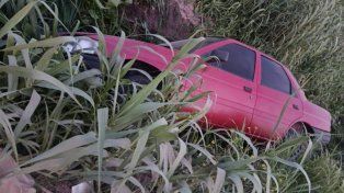 Adolescente de 15 años perdió el control de una camioneta en Paraná y cayó a una zanja. No se registraron heridos.