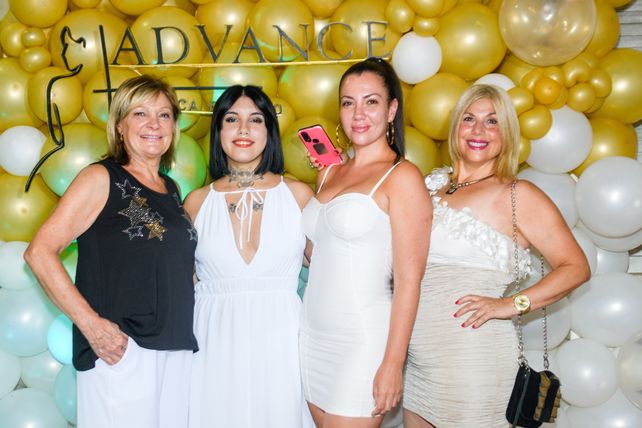 Susana Díaz, Antonella Ayala, Bárbara Pereyra y Carmen Rizzo.
