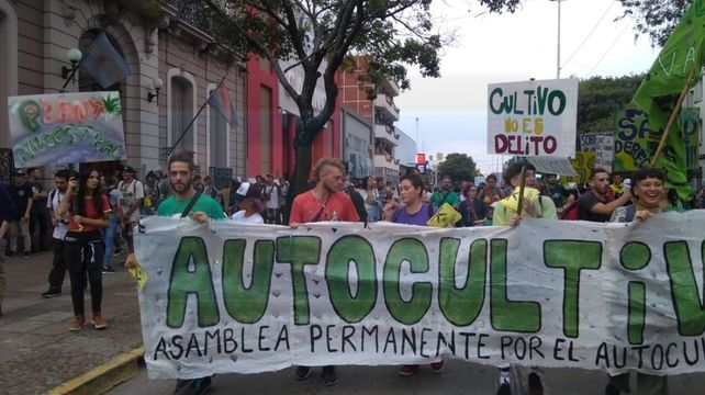 Concretaron la Marcha Mundial por la Marihuana con una alegría contundente