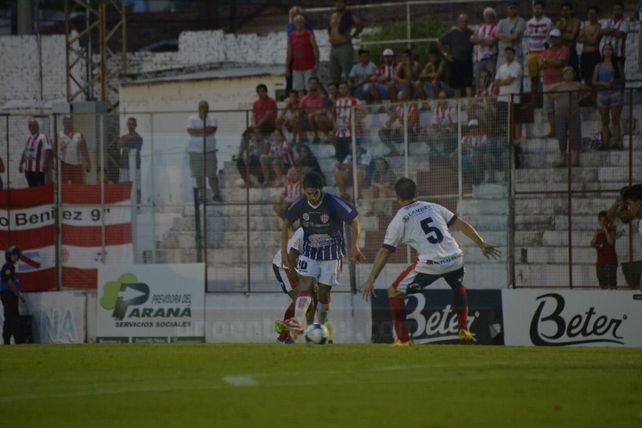 Atlético Paraná sumó su segunda victoria consecutiva como local