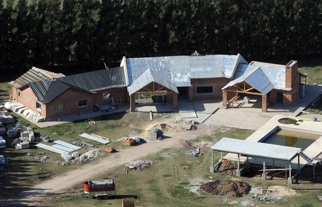 La propiedad que la familia Cantero tiene en Pérez. Es uno de los inmuebles que serán decomisados por la Justicia.