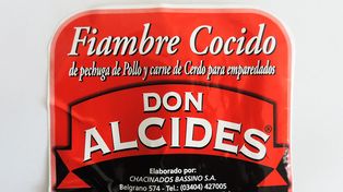 Assal prohibió un fiambre cocido de pechuga de pollo y carne de cerdo para emparedados