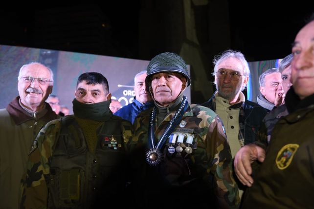La ciudad distinguió a ex combatientes de Malvinas con la «Orden del Rosario»