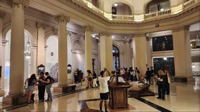 El histórico edificio de la Bolsa de Comercio estará abierto para visitas.