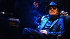 El bigote bicolor le sugirió el nombre de Queen a un empresario discográfico. El bigote bicolor le sugirió el nombre de Queen a un empresario discográfico.