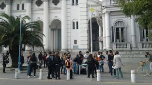 Movimiento colectivo. Un grupo numeroso hizo el trámite ayer.&nbsp;