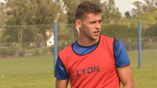 El juvenil que busca cautivar a Juan Azconzábal en Unión