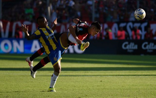 Jaminton Campaz vuelve a ser titular después de mucho tiempo, producto de un desgarro.