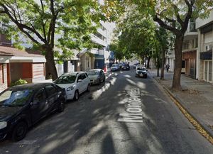 Una pelea entre cuidacoches terminó con uno apuñalado e internado en el Heca