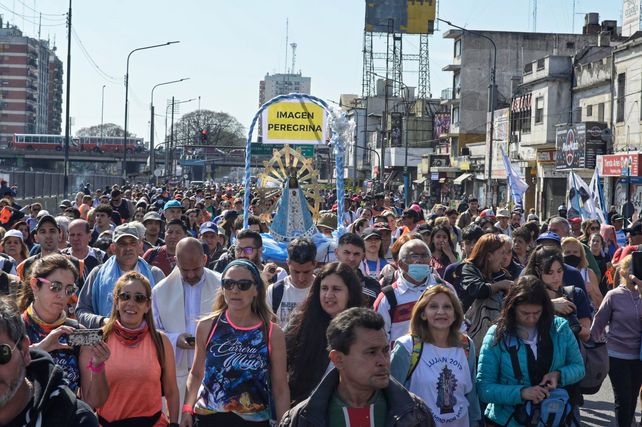 La 48° Peregrinación Juvenil a Luján arrancó este sábado del Santuario de San Cayetano de Liniers.&nbsp;