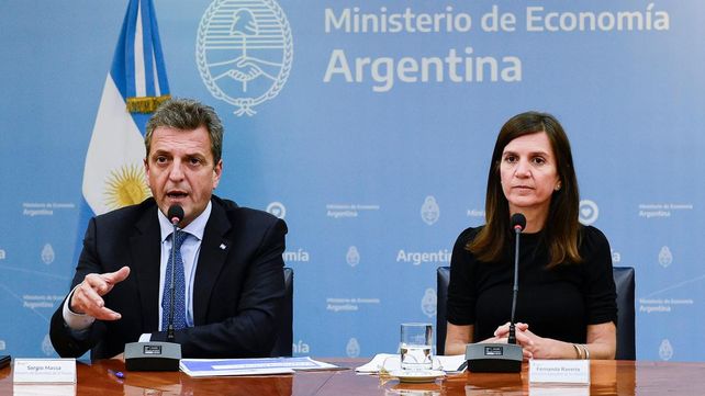 Sergio Massa y Fernanda Raverta anunciaron la ampliación de los créditos