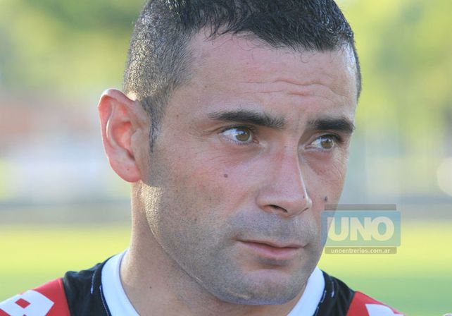 El exdelantero de Santamarina de Tandil participó de la exigente jornada que tuvo ayer el plantel. (Foto UNO/Diego Arias)