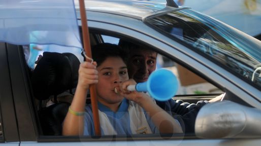 Los santafesinos festejaron la victoria de Argentina frente a Irán